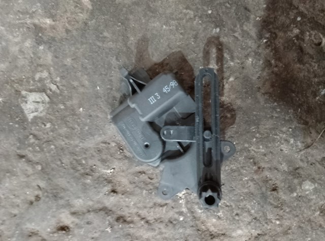 Двигун заслінки рециркуляції повітря — фото 2