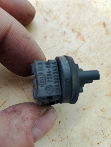 Термо-датчик включення вентилятора радіатора — фото 10