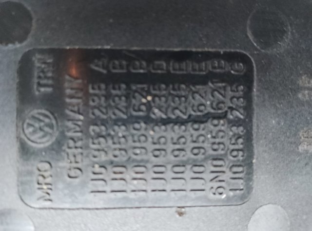 Кнопка ввімкнення аварійного сигналу — фото 2