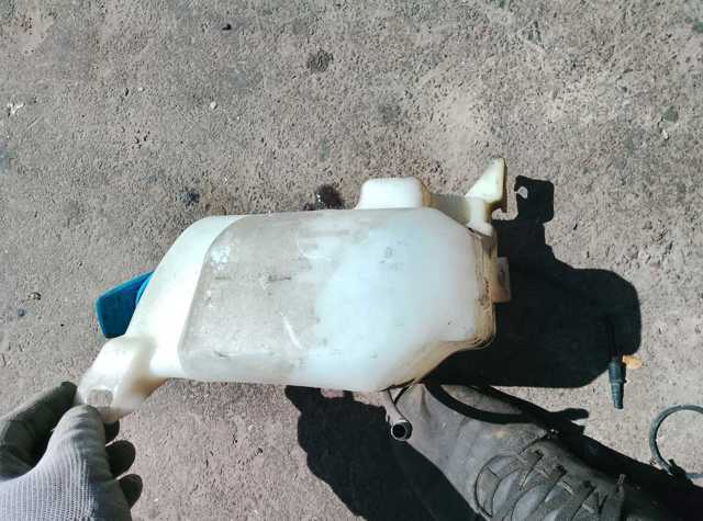 Бачок омивача скла — фото 5