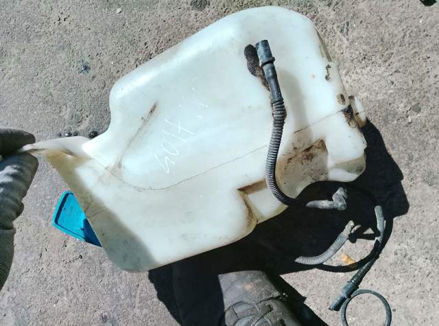 Бачок омивача скла — фото 4