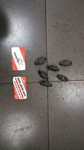 Роз'єм (фішка) датчика зносу гальмівних колодок — фото 4