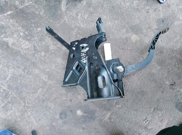 Педаль газу (акселератора) — фото 4