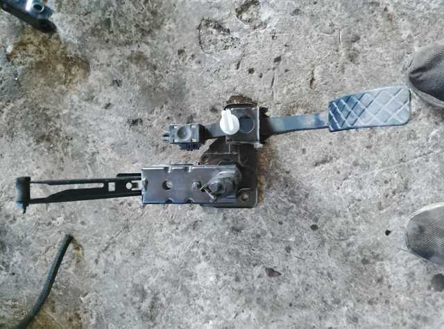 Педаль газу (акселератора) — фото 11