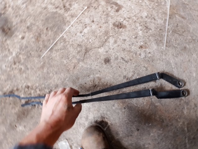 Важіль-поводок склоочисника лобового скла — фото 4