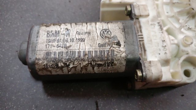 стеклоподъемник двери задней правой — фото 3