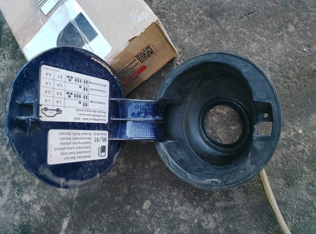 Лючок бензобака/паливного бака — фото 3