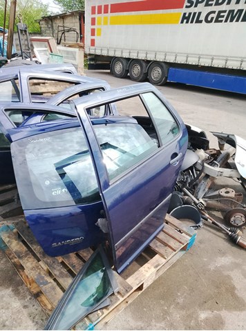 Скло-кватирка двері, задній, правій — фото 3