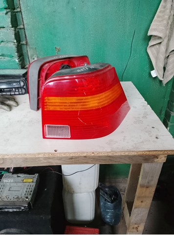 Фонарь задний правый — фото 2