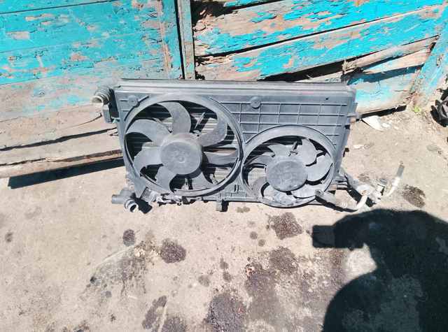 Радиатор охлаждения двигателя — фото 5