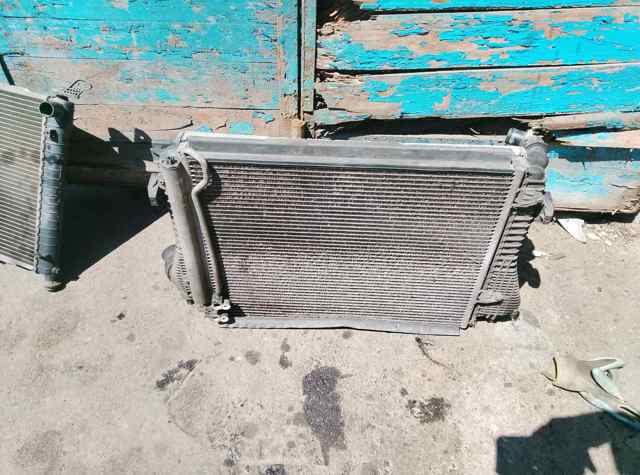 Радиатор охлаждения двигателя — фото 14