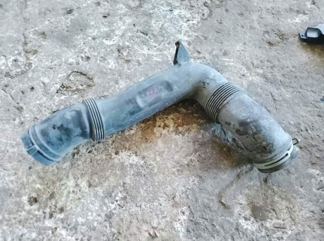 Патрубок воздушный, вход в резонатор — фото 8