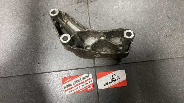 Кронштейн подушки (опори) двигуна, лівої — фото 8