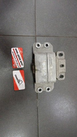 Подушка (опора) двигуна, ліва — фото 3