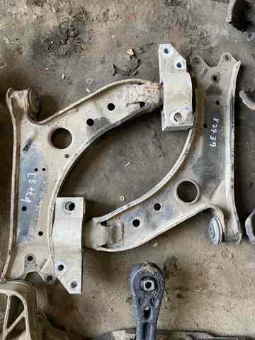 Рычаг передней подвески нижний правый — фото 4