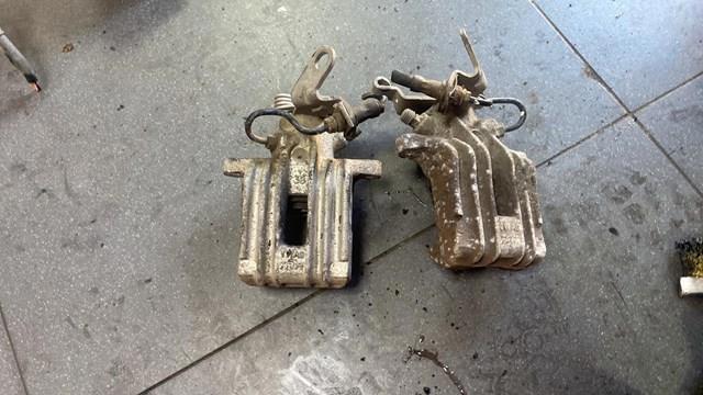 Суппорт тормозной задний правый — фото 2