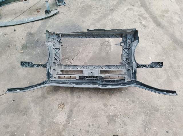 Панель передня — фото 3