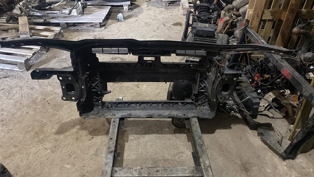 Суппорт радиатора в сборе (монтажная панель крепления фар) — фото 4