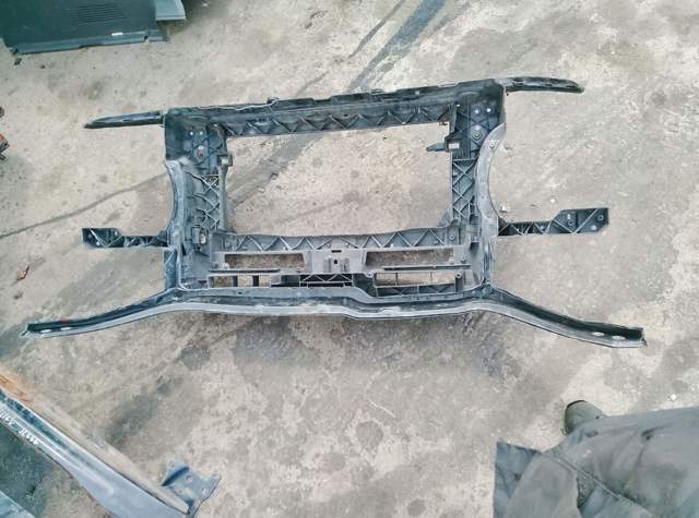 Панель передня — фото 2