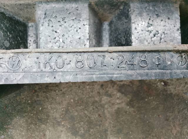 Молдинг переднього бампера, лівий — фото 6