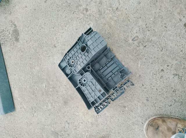 Корпус блоку запобіжників — фото 7