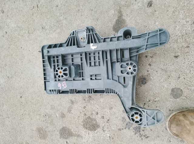 Кріплення/підставка акумулятора (АКБ) — фото 3