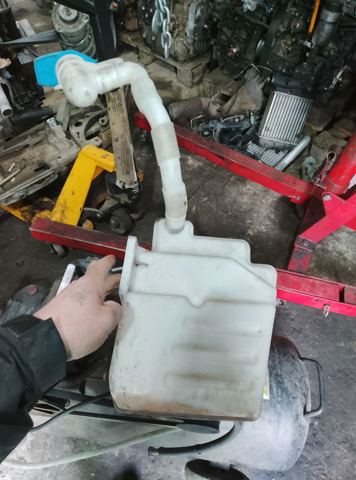 Бачок омивача скла — фото 3