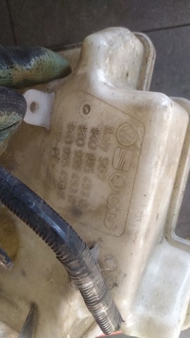 Бачок омивача скла — фото 3