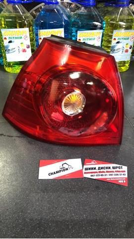 Фонарь задний левый внешний — фото 3