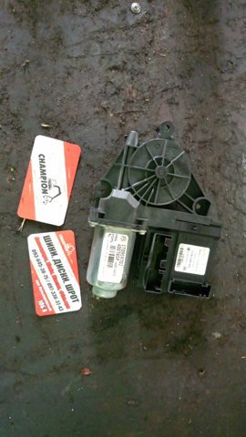 Двигун склопідіймача двері передньої, правої — фото 5