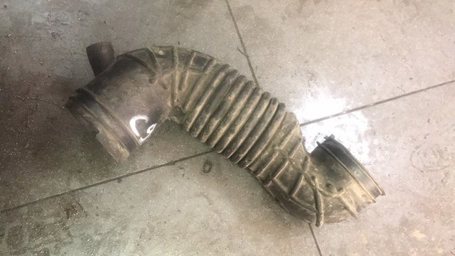 Патрубок воздушного фильтра