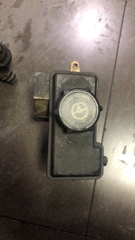 бачок гідропідсилювача ford — фото 3