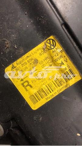 Фара Права Touran — фото 2