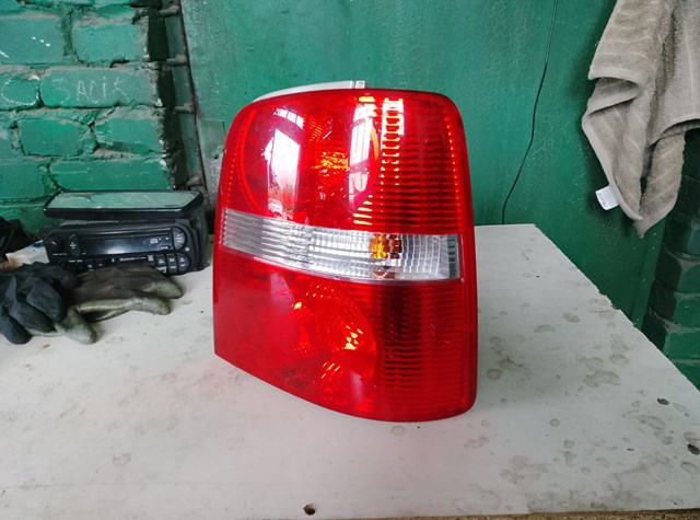 Фонарь задний правый — фото 2