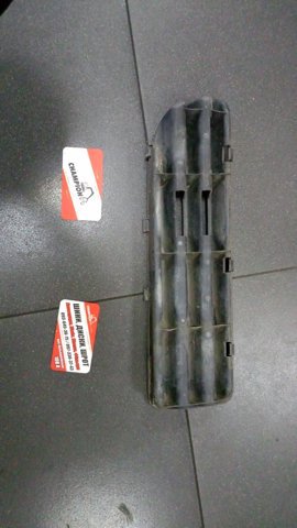 Решітка переднього бампера, ліва — фото 2