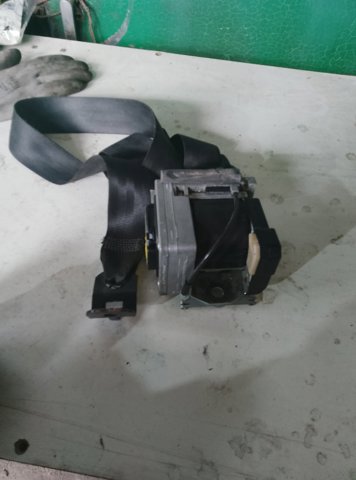 Ремінь безпеки — фото 4