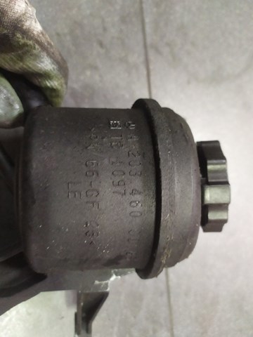 Бачок насосу гідропідсилювача керма — фото 2