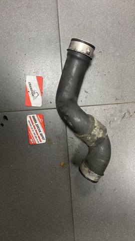 Шланг/патрубок інтеркуллера, нижній правий — фото 3