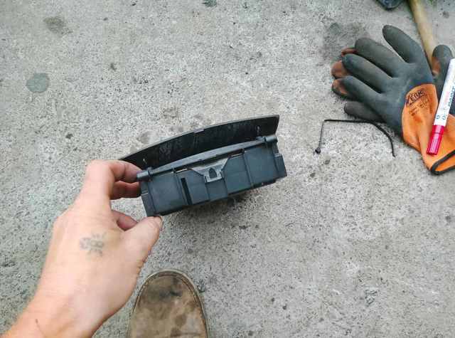 Попільничка передня — фото 4