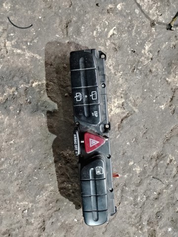 Блок кнопок (аварийка)