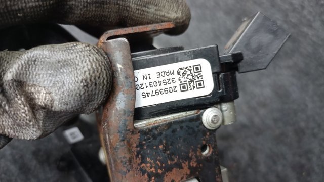 Контактна група