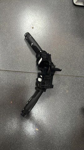 Переключатель подрулевой правый