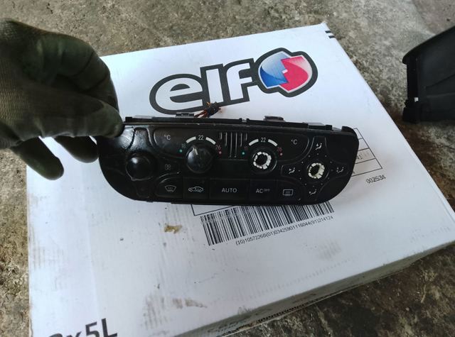 Реостат/перемикач-регулятор режиму обігрівача салону