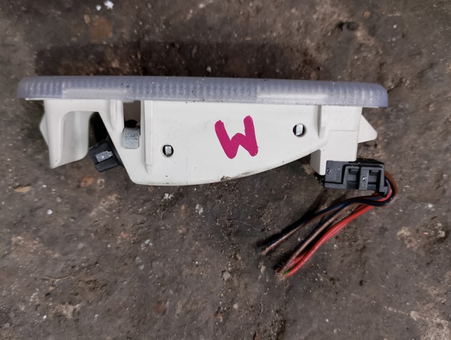 Плафон підсвітки багажного відсіку — фото 8