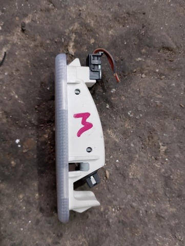 Плафон підсвітки багажного відсіку — фото 4