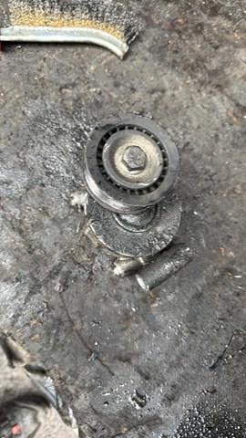 Натяжитель приводного ремня — фото 2