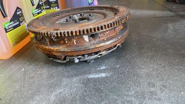 Маховик двигателя