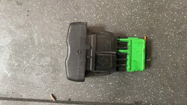 Кнопка центрального замка. — фото 2