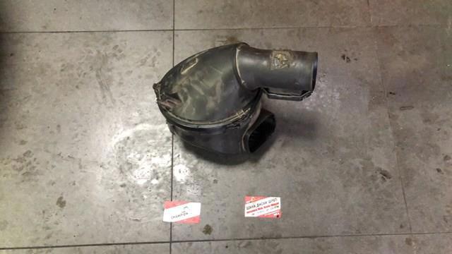 Корпус воздушного фильтра Lexus Ls400