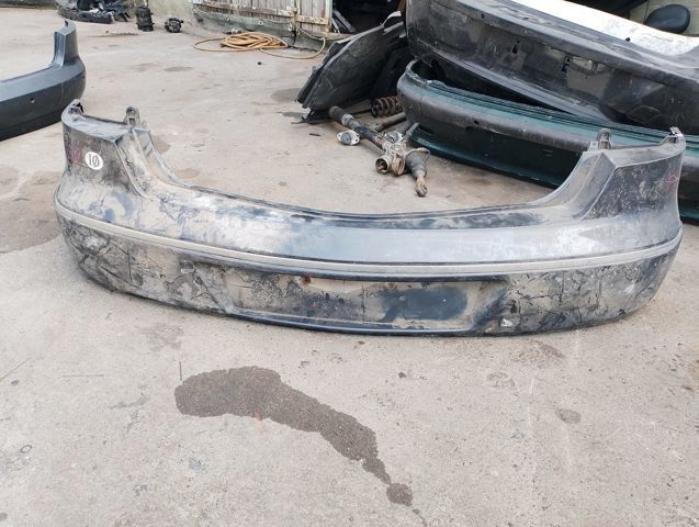 Бампер задній